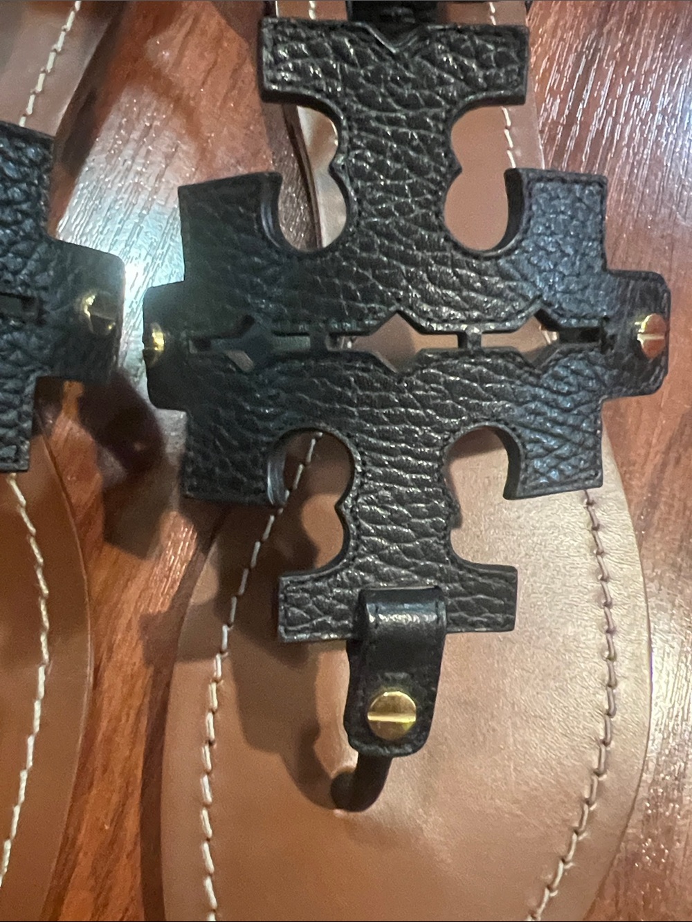 Tory Burch Black Leather sandals 9 1/2 - Picture 3 of 8
